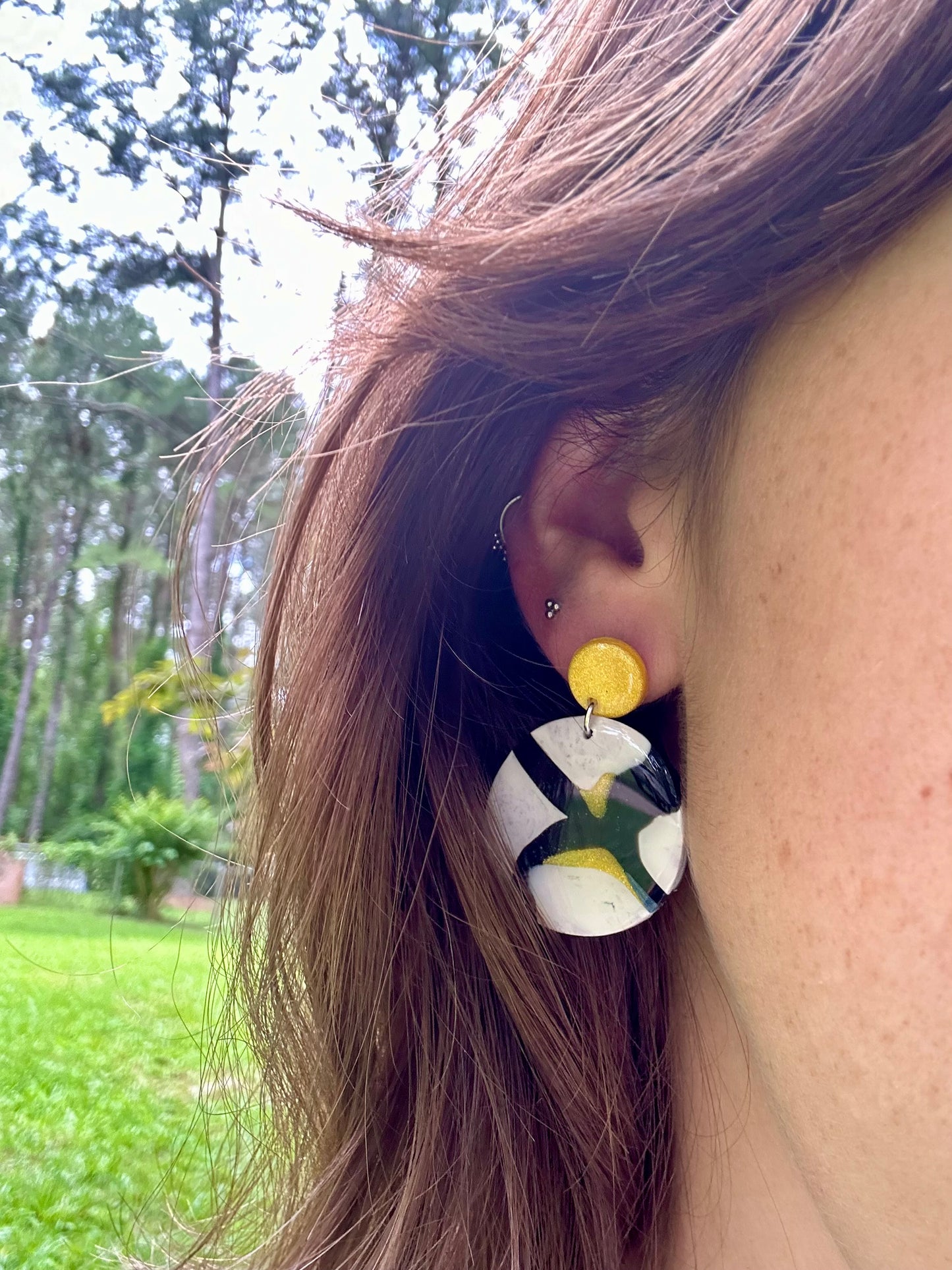 T15 TUXEDO Swirl Statement